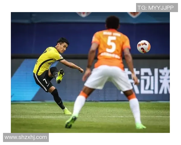 武汉足球队战术深度解析与对比分析全景展现